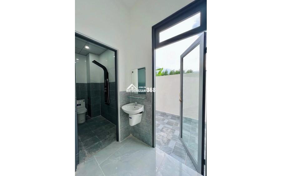 BÁN NHÀ 1T1L 150M2 GIÁ 2,2 TỶ SÂN RỘNG, SHR, SANG TÊN LIỀN